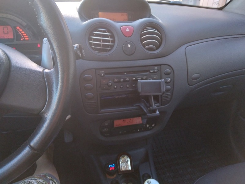 Citroen C2 1.4 i Automatic, снимка 8 - Автомобили и джипове - 46226621