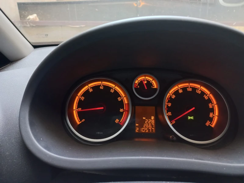 Opel Corsa, снимка 3 - Автомобили и джипове - 47488163