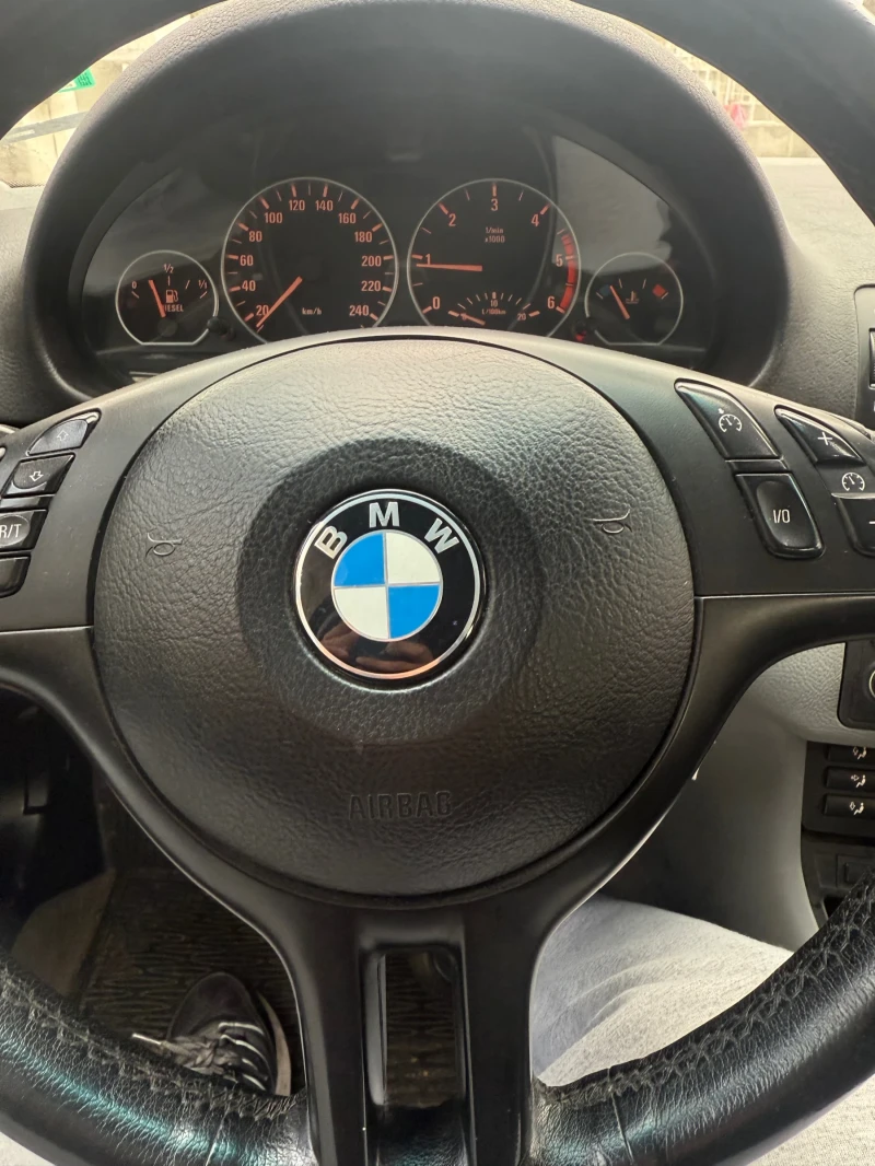 BMW 320, снимка 9 - Автомобили и джипове - 48872113