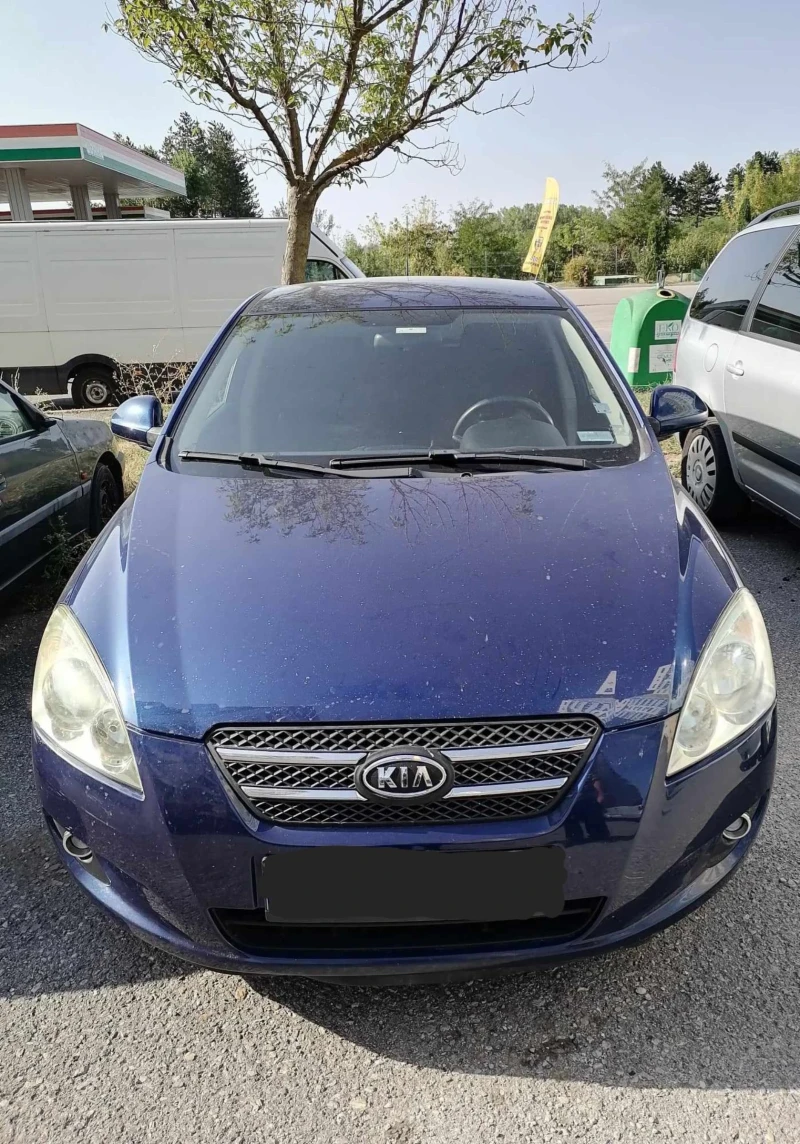 Kia Ceed 1.6 CRDI, снимка 1 - Автомобили и джипове - 48517724