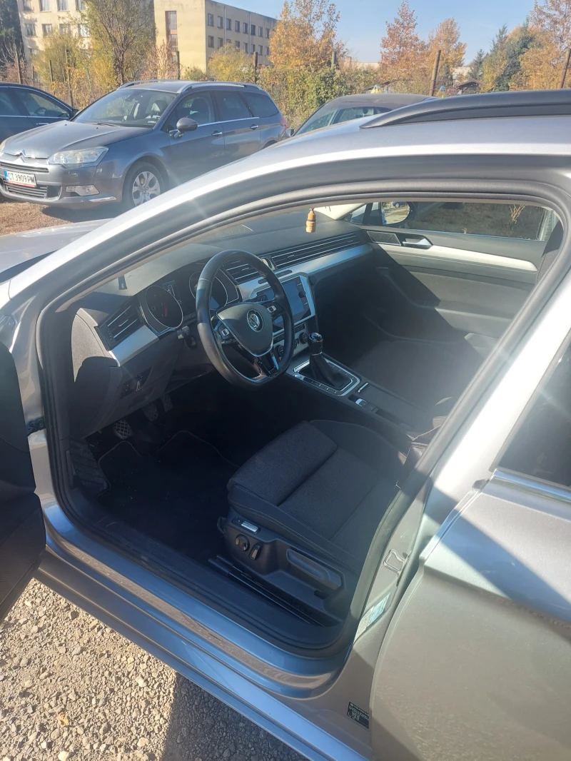 VW Passat 2.0 tdi, снимка 3 - Автомобили и джипове - 48850675