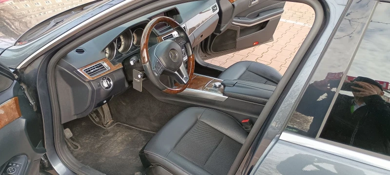 Mercedes-Benz E 200 CDI, снимка 4 - Автомобили и джипове - 49252797