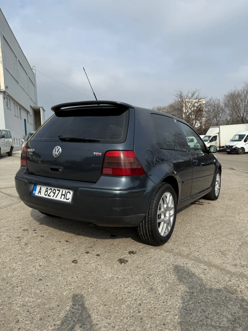 VW Golf, снимка 4 - Автомобили и джипове - 49302128