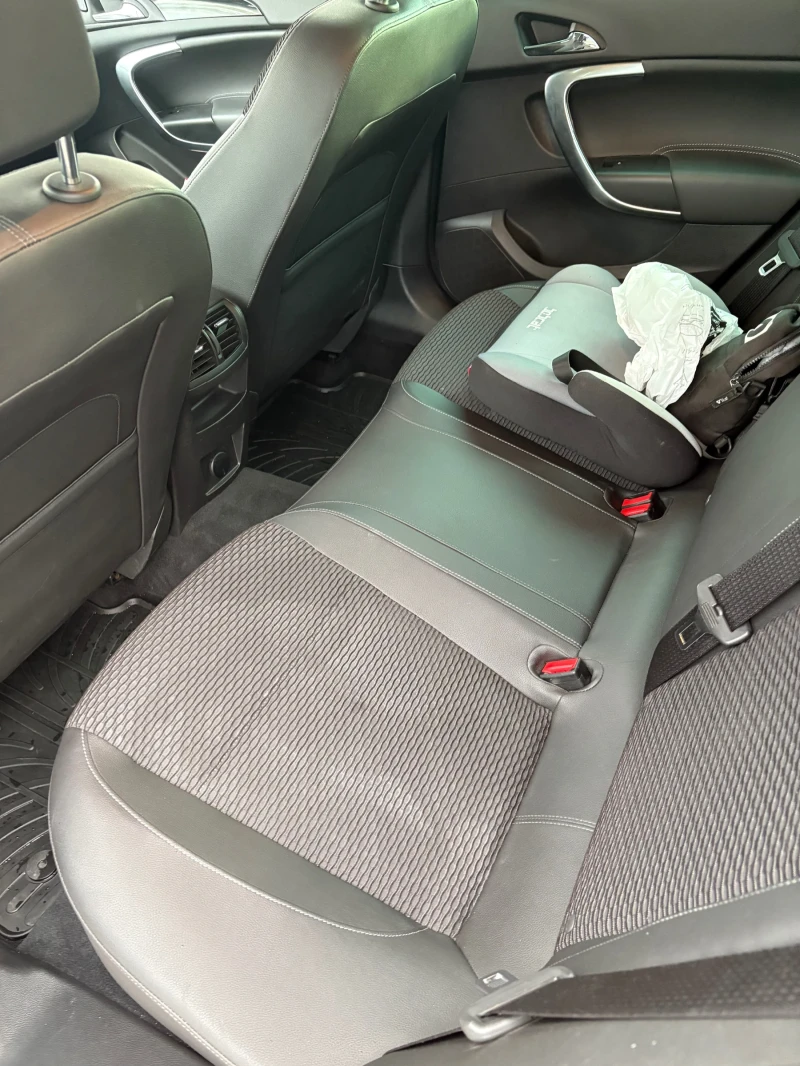 Opel Insignia, снимка 6 - Автомобили и джипове - 52408639