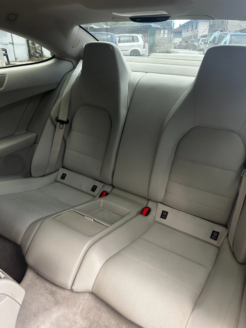 Mercedes-Benz C 180, снимка 17 - Автомобили и джипове - 52663788