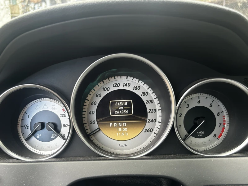 Mercedes-Benz C 180, снимка 14 - Автомобили и джипове - 52663788
