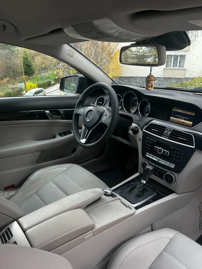 Mercedes-Benz C 180, снимка 10 - Автомобили и джипове - 52663788