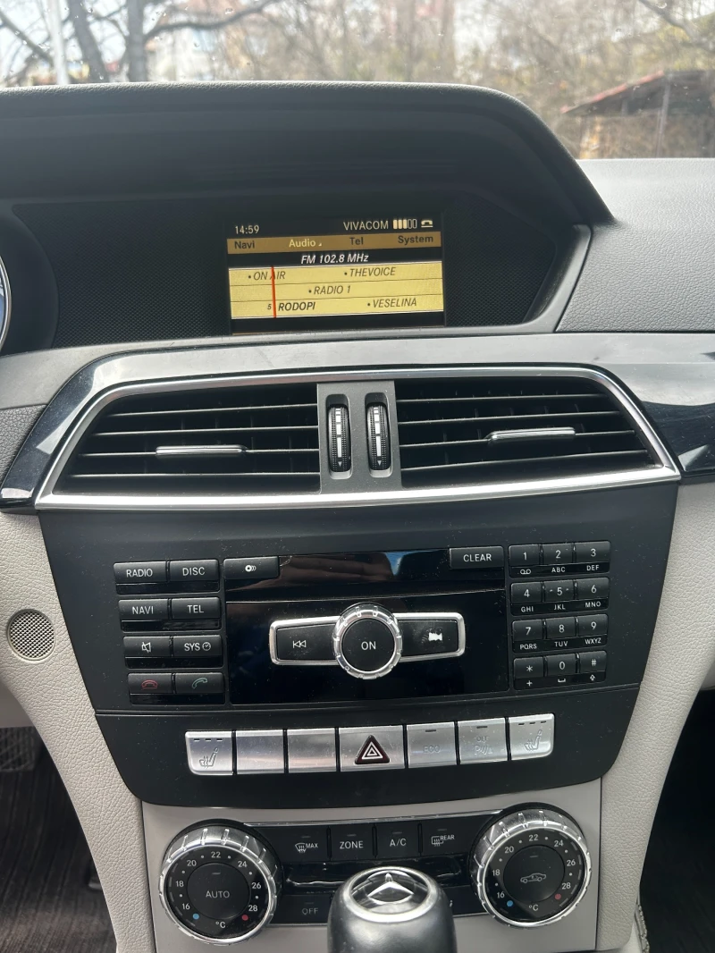 Mercedes-Benz C 180, снимка 15 - Автомобили и джипове - 52663788