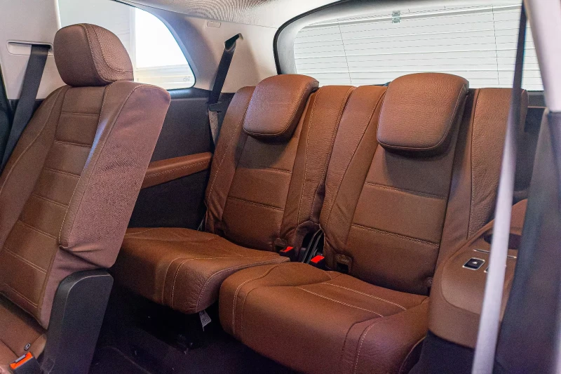 Mercedes-Benz GLS 450 d4MATIC/367HP/7S/PANO/MASSAGE/BURM/360/HUD/627gpr, снимка 16 - Автомобили и джипове - 52537167