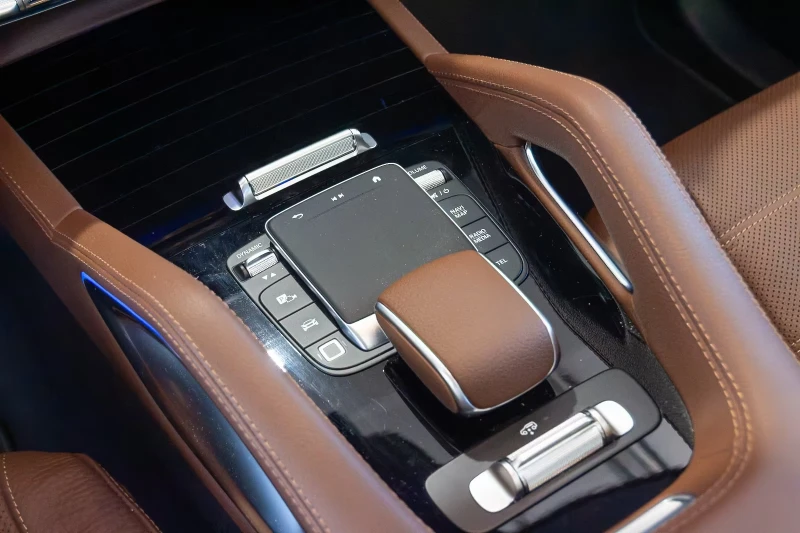 Mercedes-Benz GLS 450 d4MATIC/367HP/7S/PANO/MASSAGE/BURM/360/HUD/627gpr, снимка 14 - Автомобили и джипове - 52537167