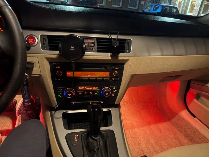 BMW 330 M57 xd, снимка 5 - Автомобили и джипове - 52870513