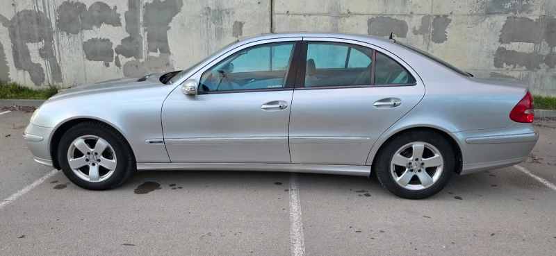 Mercedes-Benz E 220 CDI  W211, снимка 5 - Автомобили и джипове - 53591432