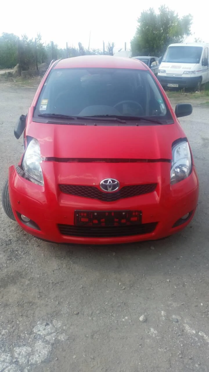 Toyota Yaris 1.3vvti - изображение 5