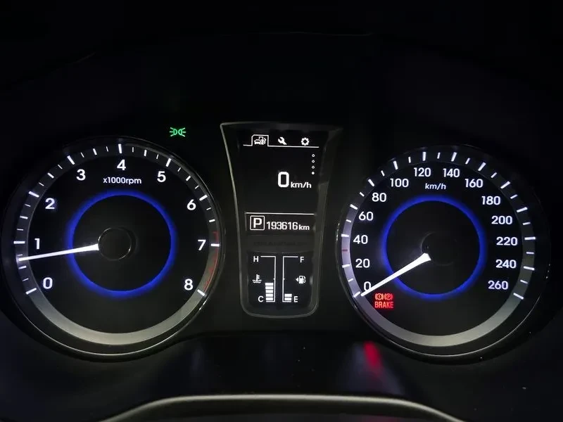 Hyundai Grandeur 2.4, снимка 8 - Автомобили и джипове - 54625800