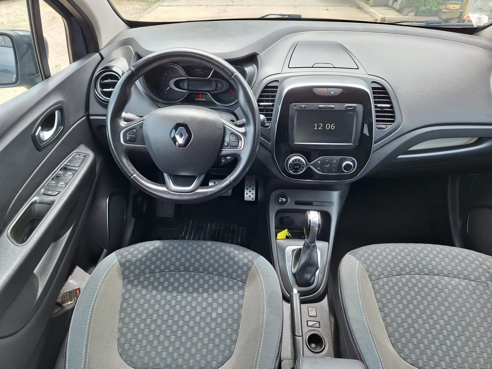 Renault Captur 1.3 T - изображение 7