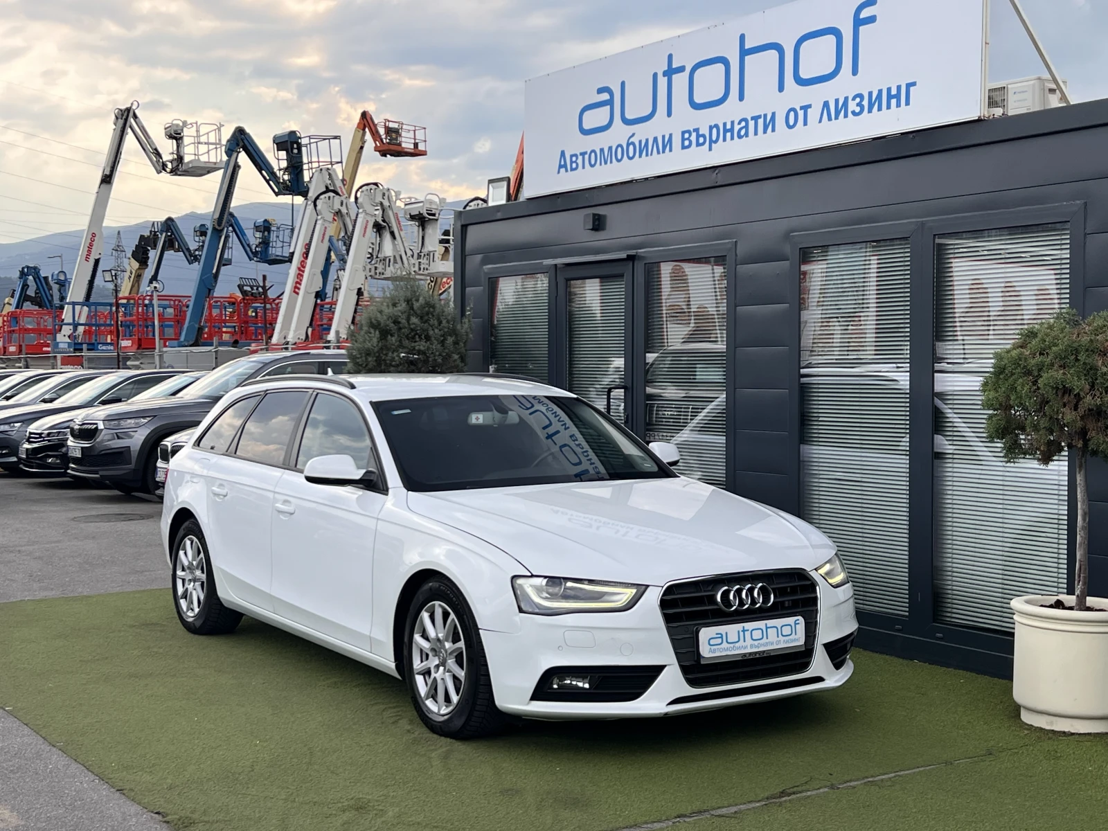 Audi A4 2.0TDI/143K.C./7AT - изображение 6