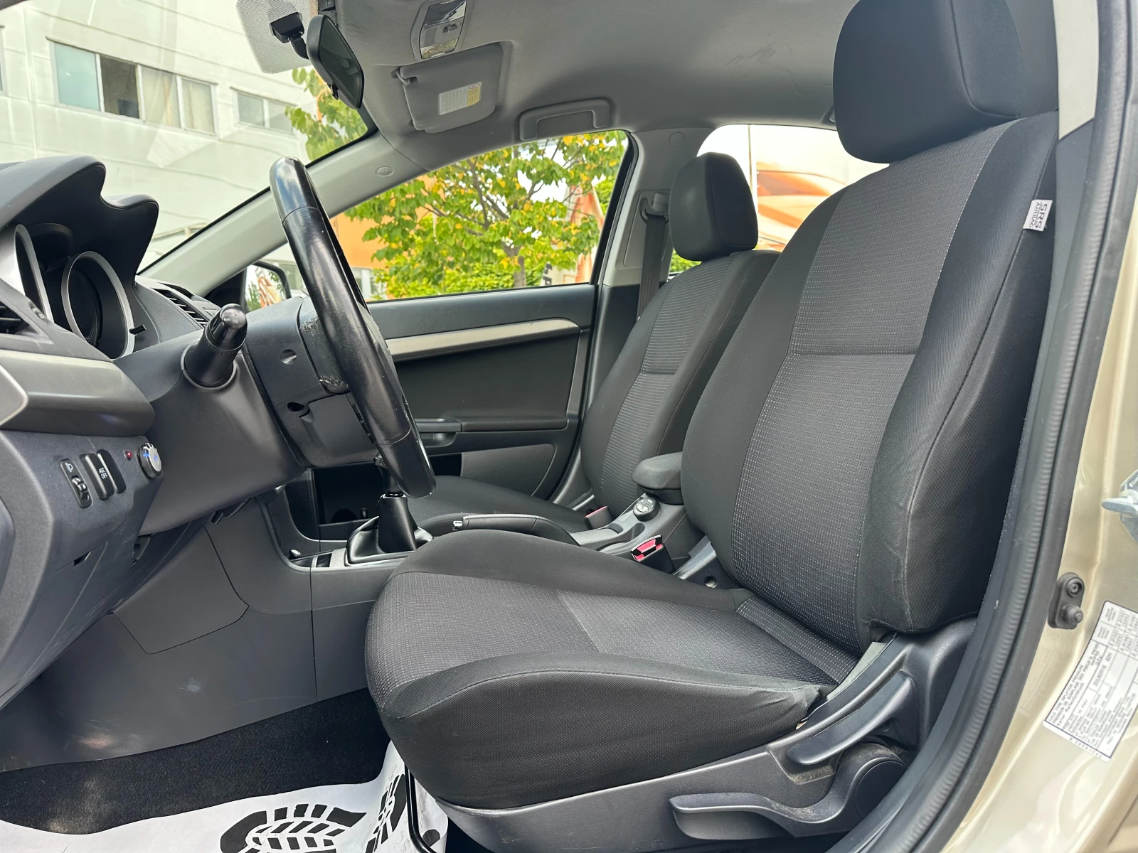 Mitsubishi Lancer 1.8i 143 к.с. - изображение 8