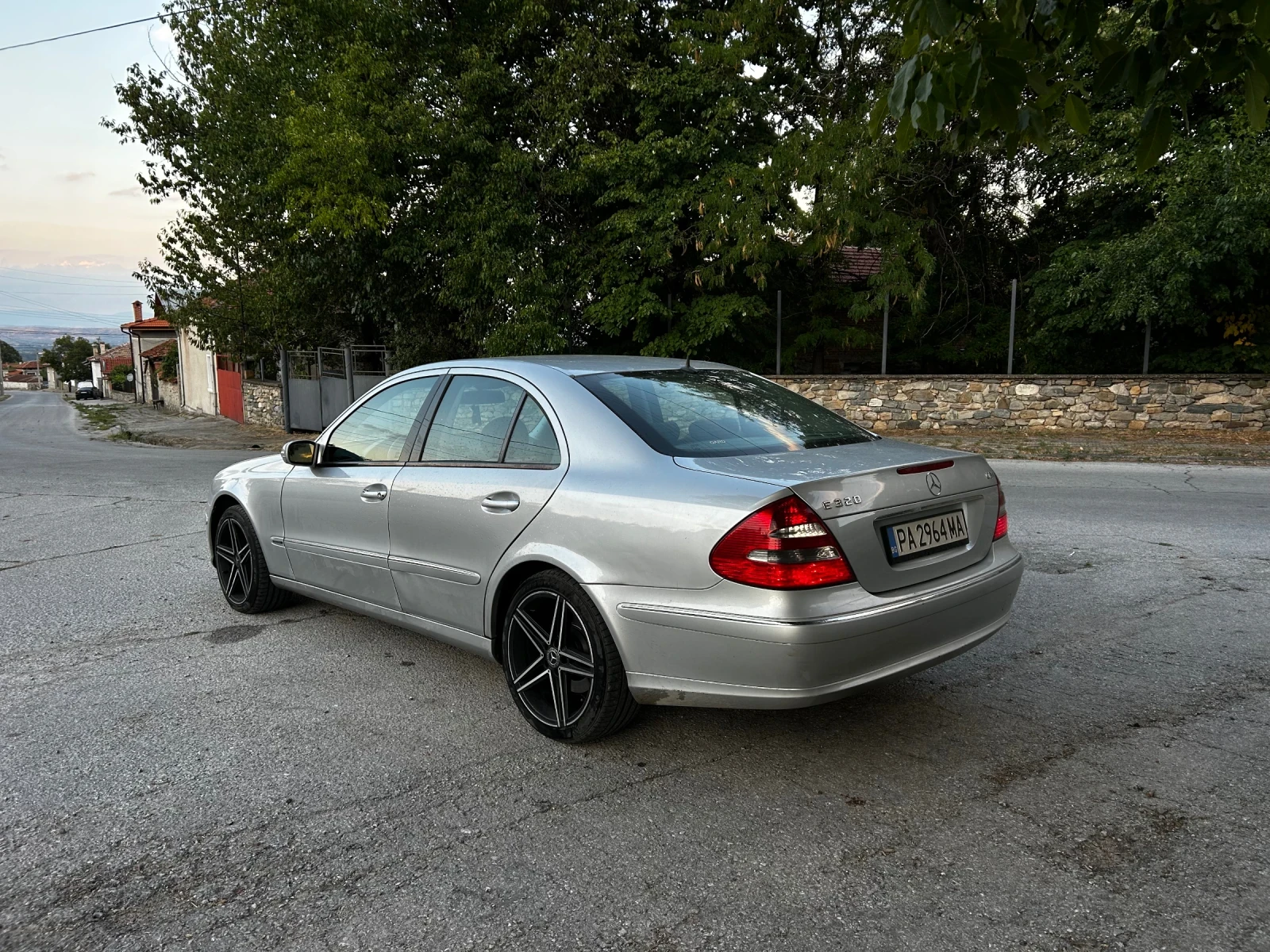 Mercedes-Benz E 320 204к.с* ПОДГРЕВ* НАВИГАЦИЯ* АВТОМАТИК*  - изображение 7