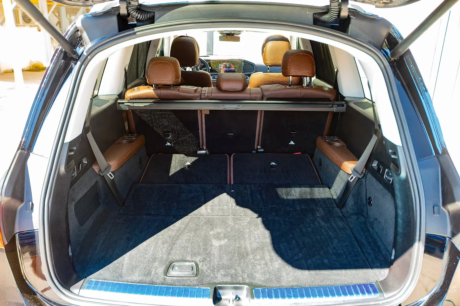 Mercedes-Benz GLS 450 d4MATIC/367HP/7S/PANO/MASSAGE/BURM/360/HUD/627g - изображение 7