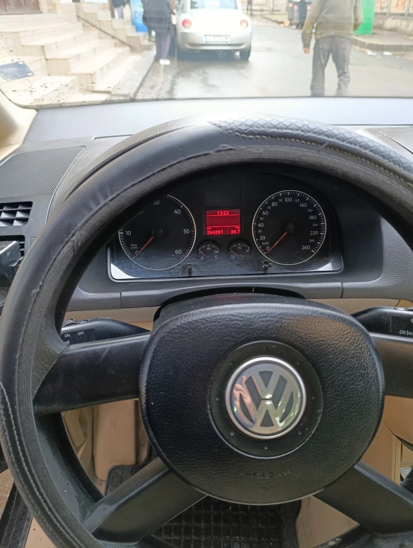 VW Touran  - изображение 8