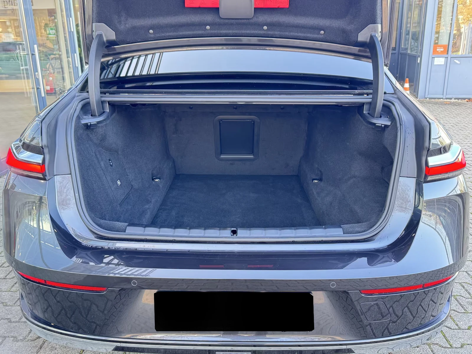 BMW 750 xDrive/489HP/PANO/MASSAGE/B&W/360/HUD/MEMO/765g | Mobile.bg � ����������� 16