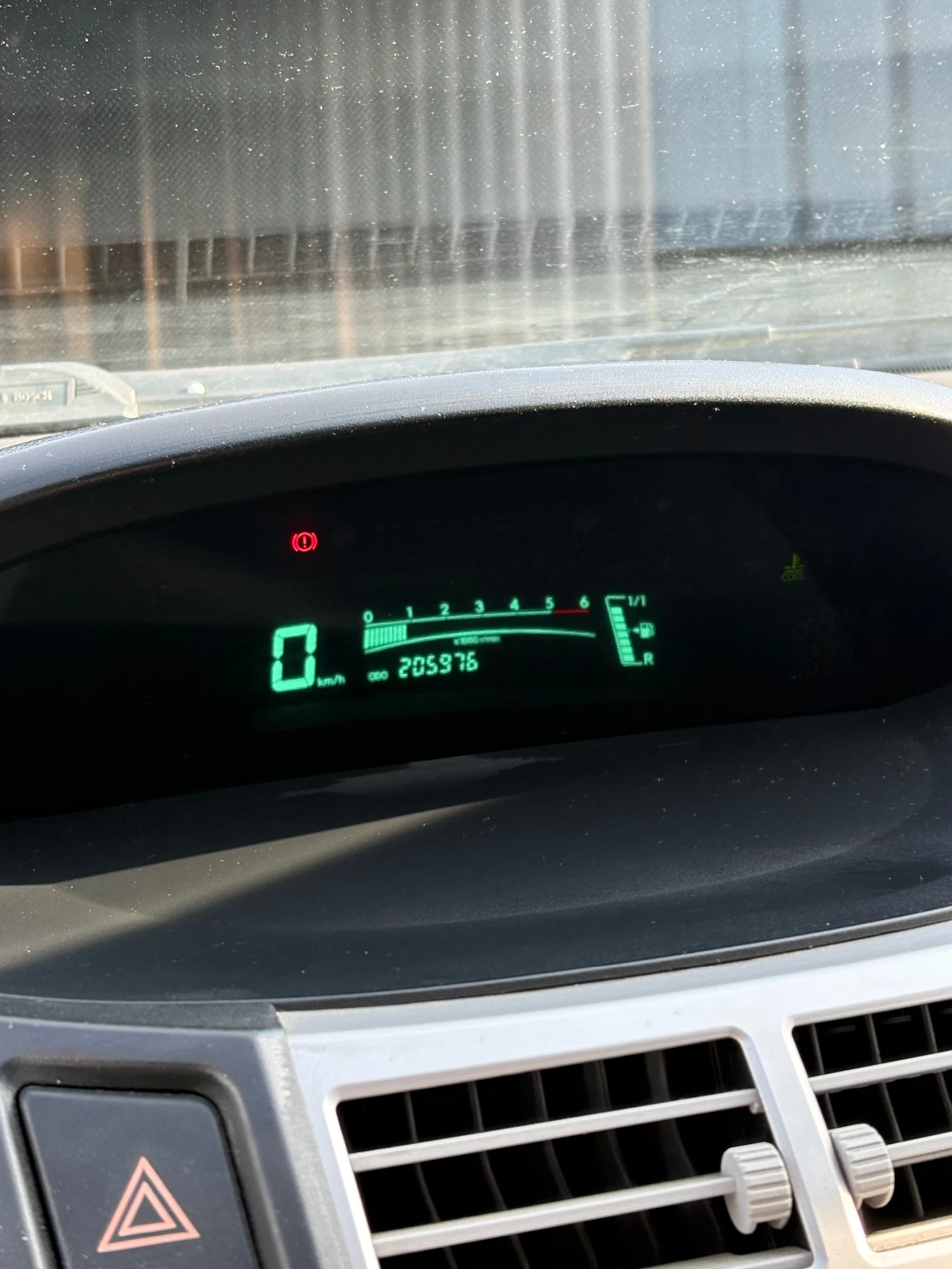 Toyota Yaris, снимка 11 - Автомобили и джипове - 53784209