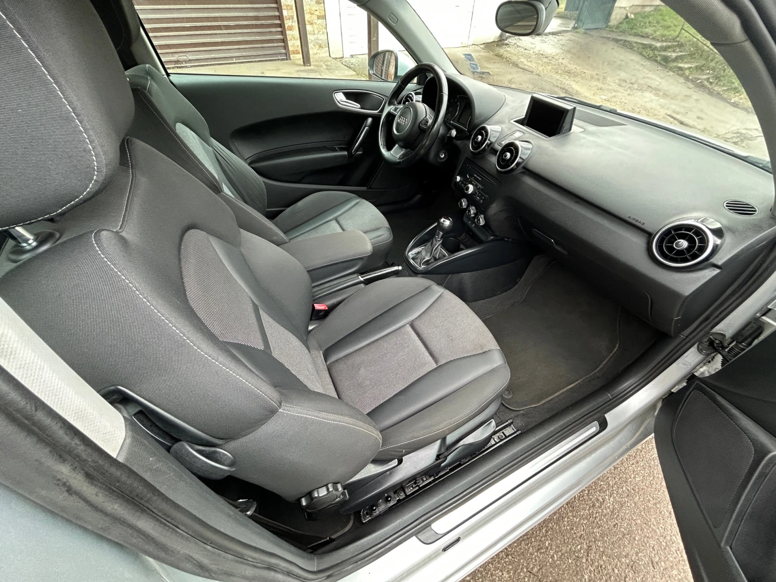 Audi A1 1.4TSI/АВТОМАТИК, снимка 9 - Автомобили и джипове - 53866632