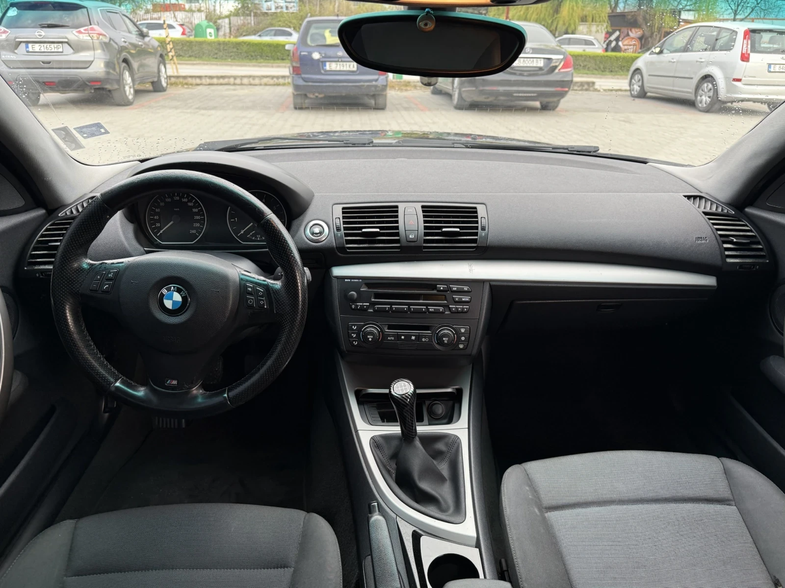 BMW 116 i ТОП Напълно обслужена! 6скорости, снимка 13 - Автомобили и джипове - 54666372