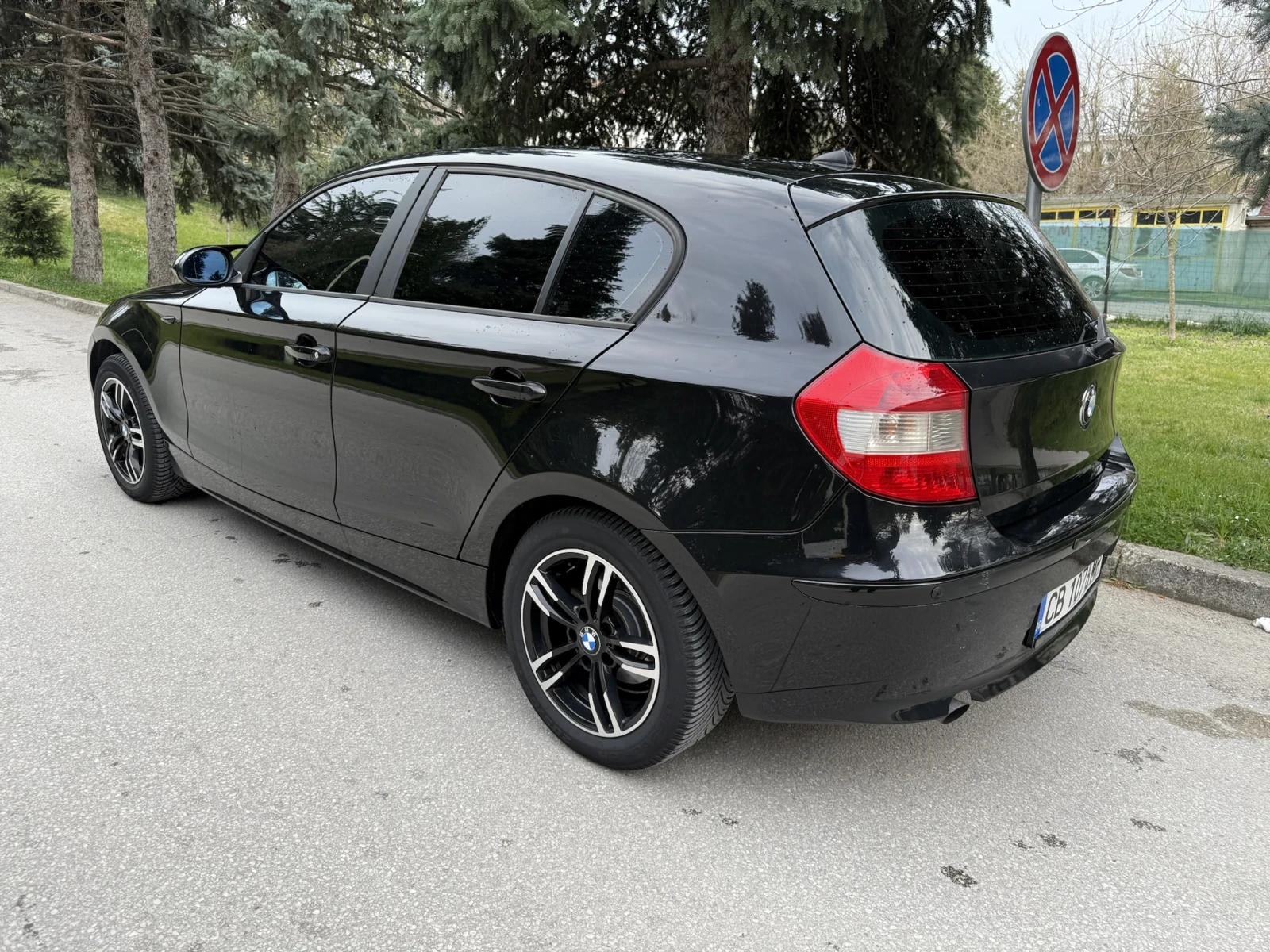 BMW 116 i ТОП Напълно обслужена! 6скорости, снимка 7 - Автомобили и джипове - 54046365
