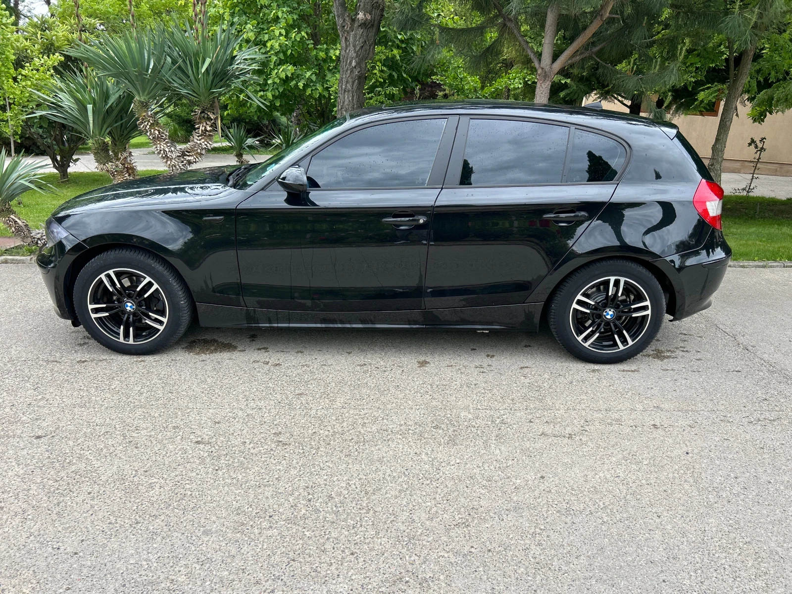 BMW 116 i ТОП Напълно обслужена! 6скорости, снимка 4 - Автомобили и джипове - 54666372