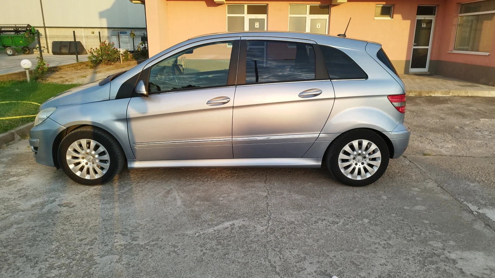 Mercedes-Benz B 200 B200 CDI, снимка 2 - Автомобили и джипове - 54118786