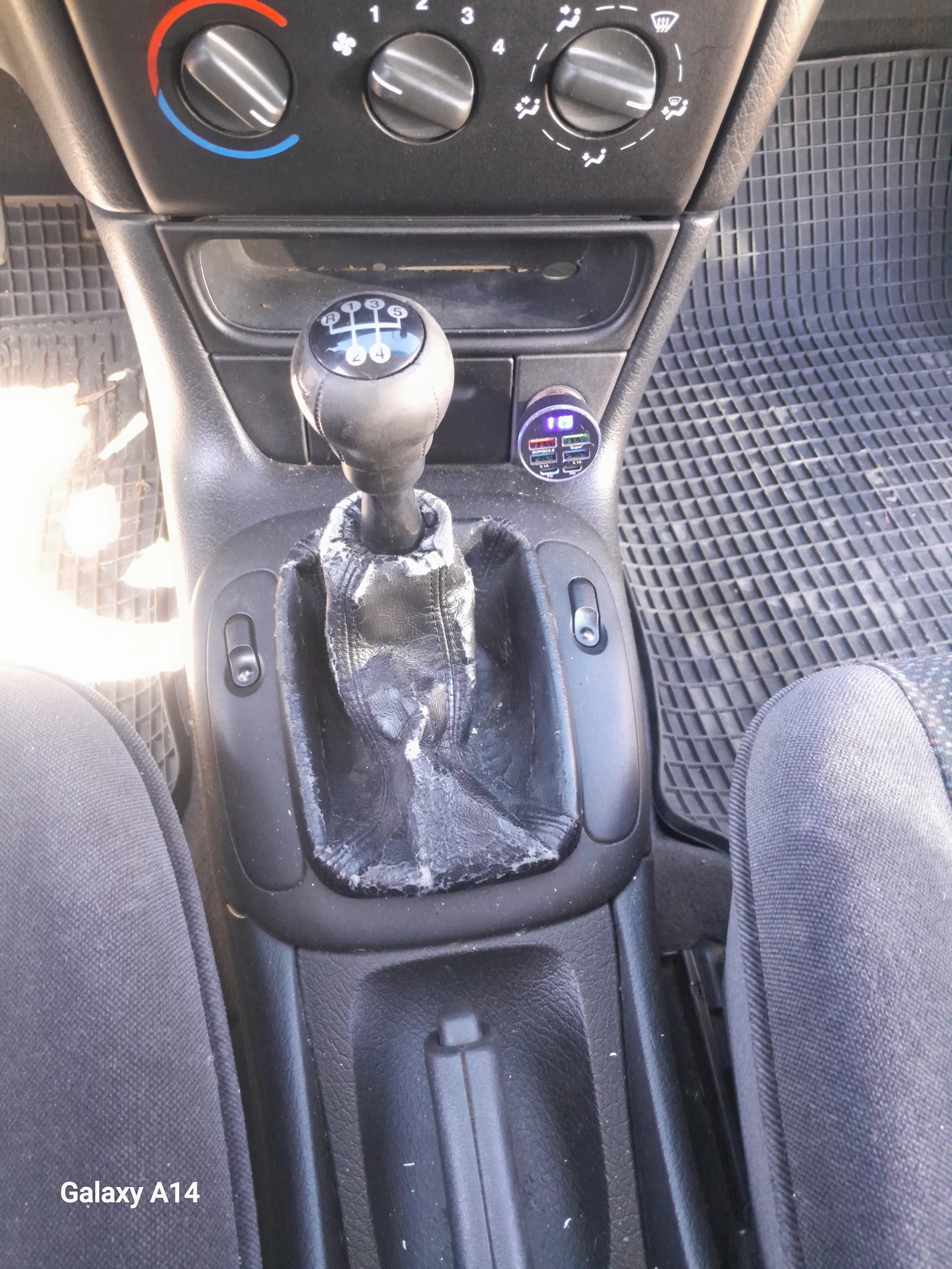 Opel Vectra 1, 6 16V, снимка 14 - Автомобили и джипове - 54171925