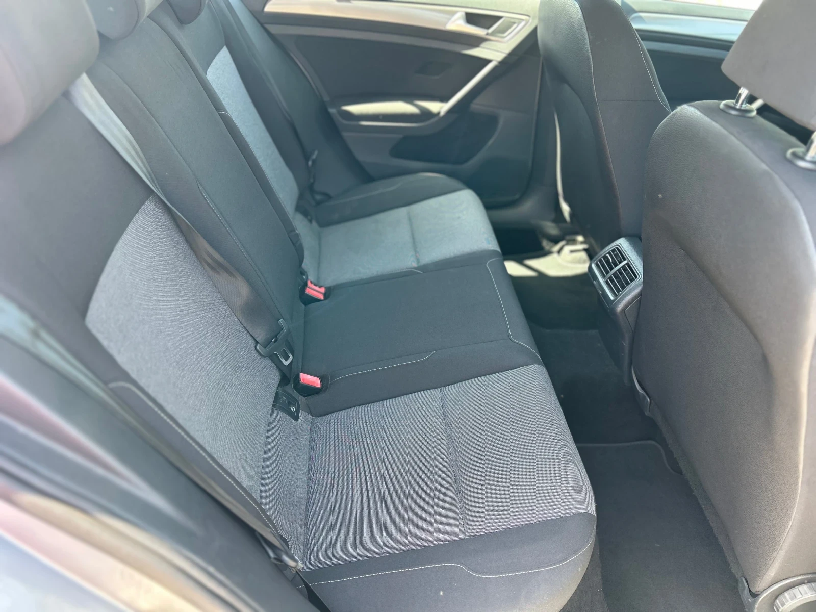 VW Golf, снимка 14 - Автомобили и джипове - 55089315