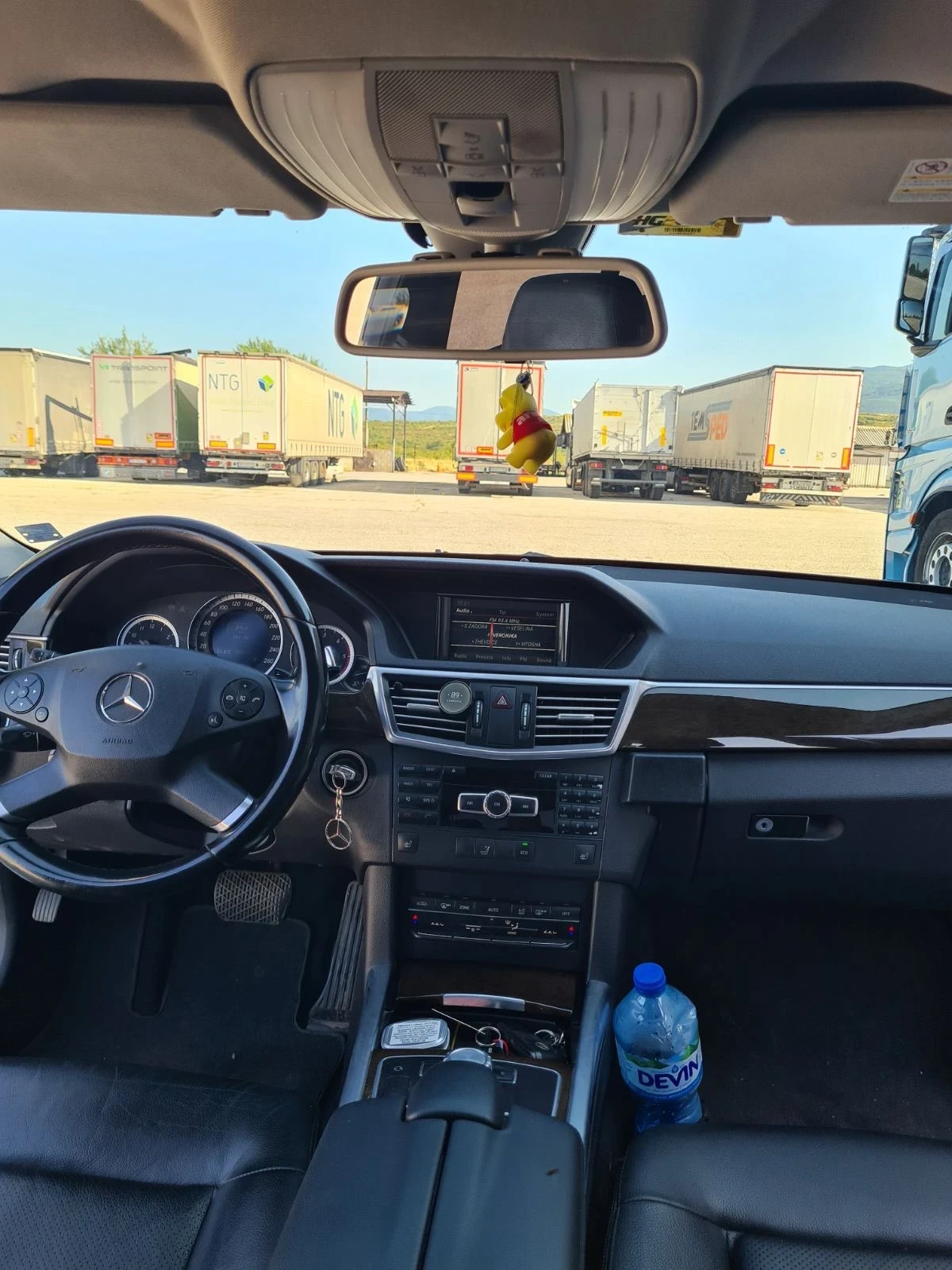 Mercedes-Benz E 200, снимка 6 - Автомобили и джипове - 55130552