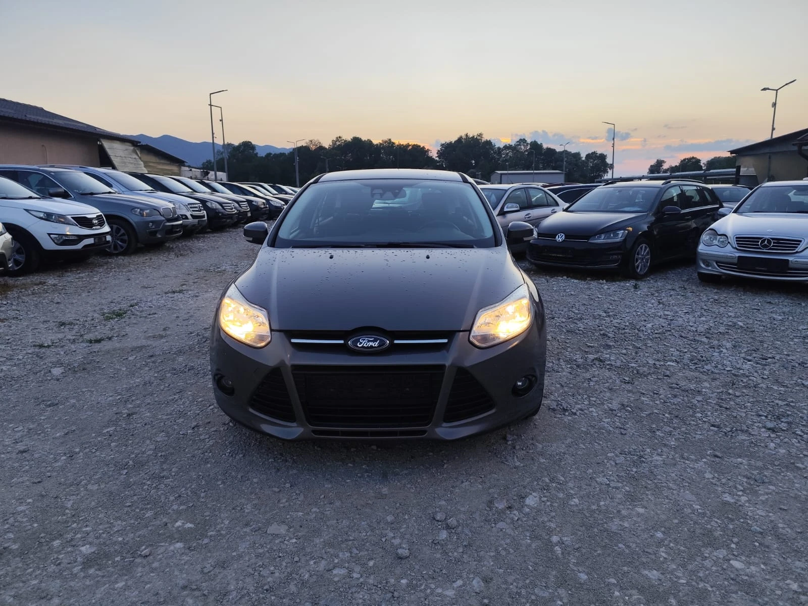 Ford Focus 1.6 бензин, снимка 2 - Автомобили и джипове - 55348241