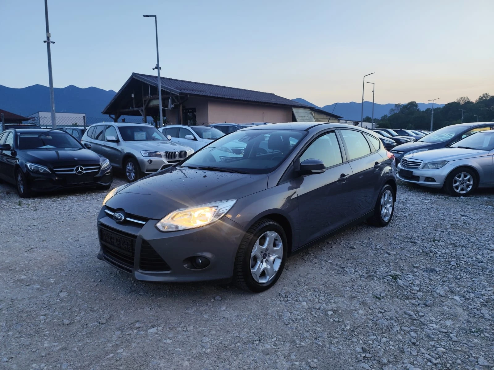 Ford Focus 1.6 бензин