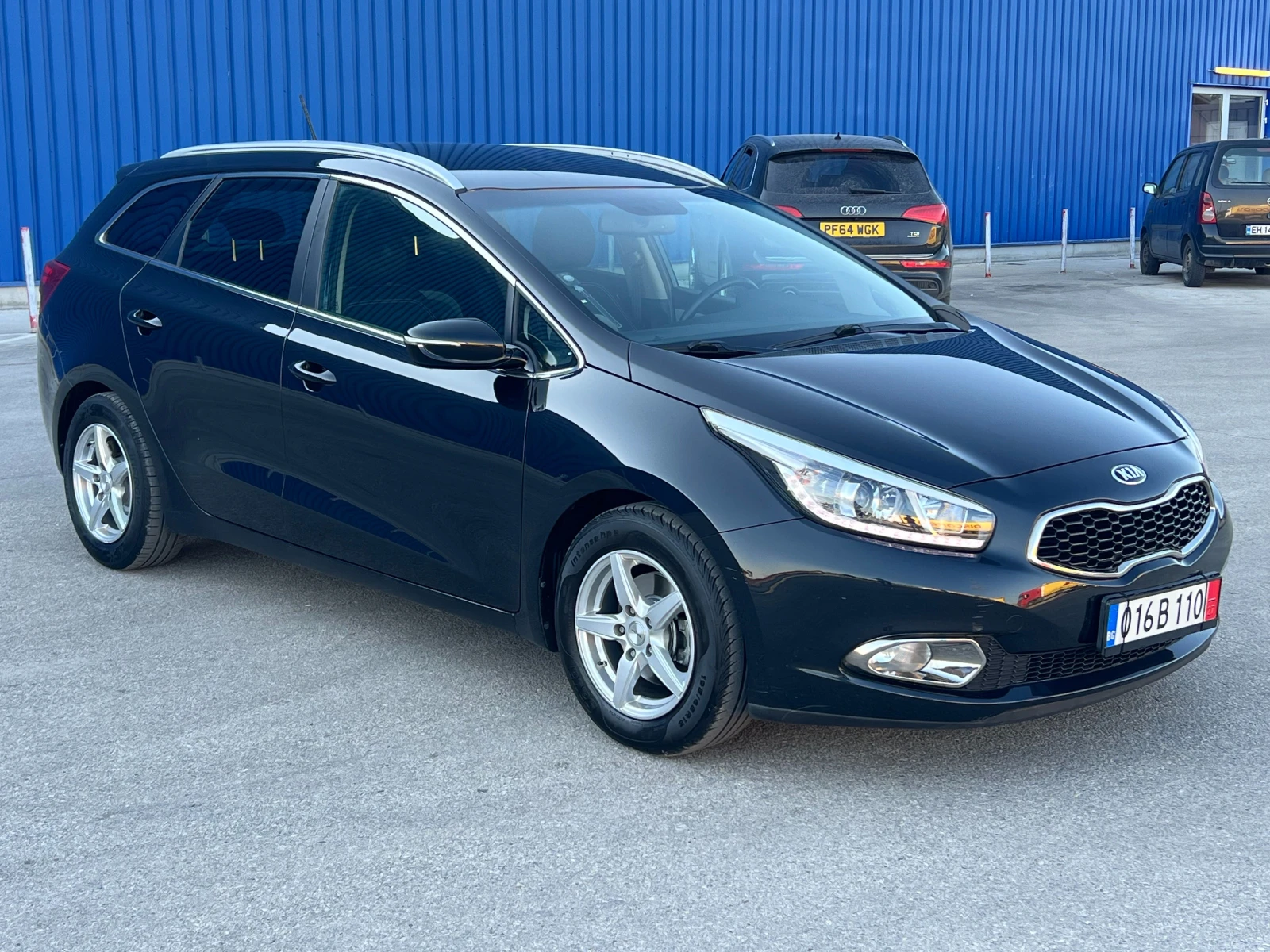 Kia Ceed 1.6 GDI, снимка 3 - Автомобили и джипове - 55453355