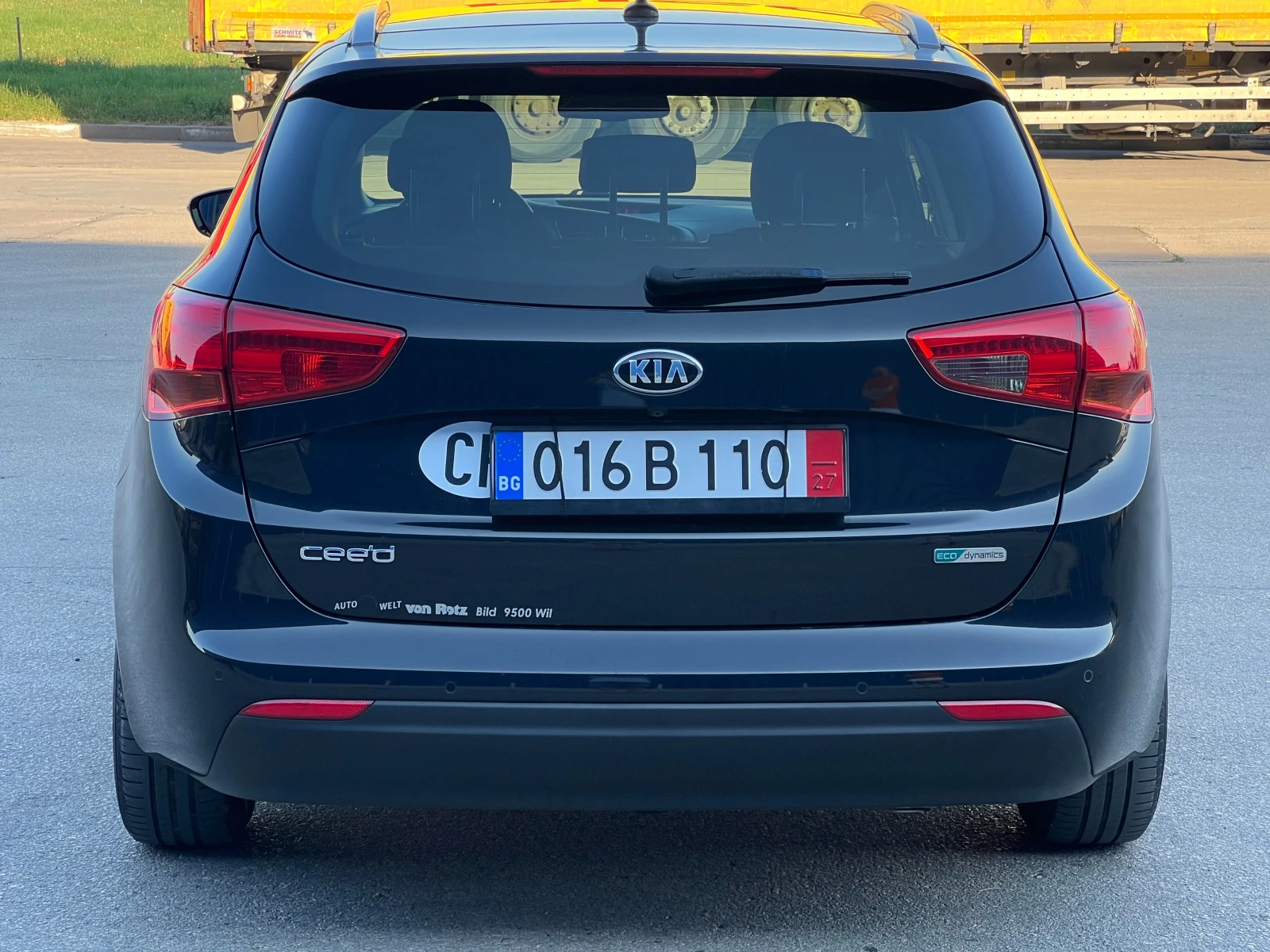Kia Ceed 1.6 GDI, снимка 5 - Автомобили и джипове - 55453355