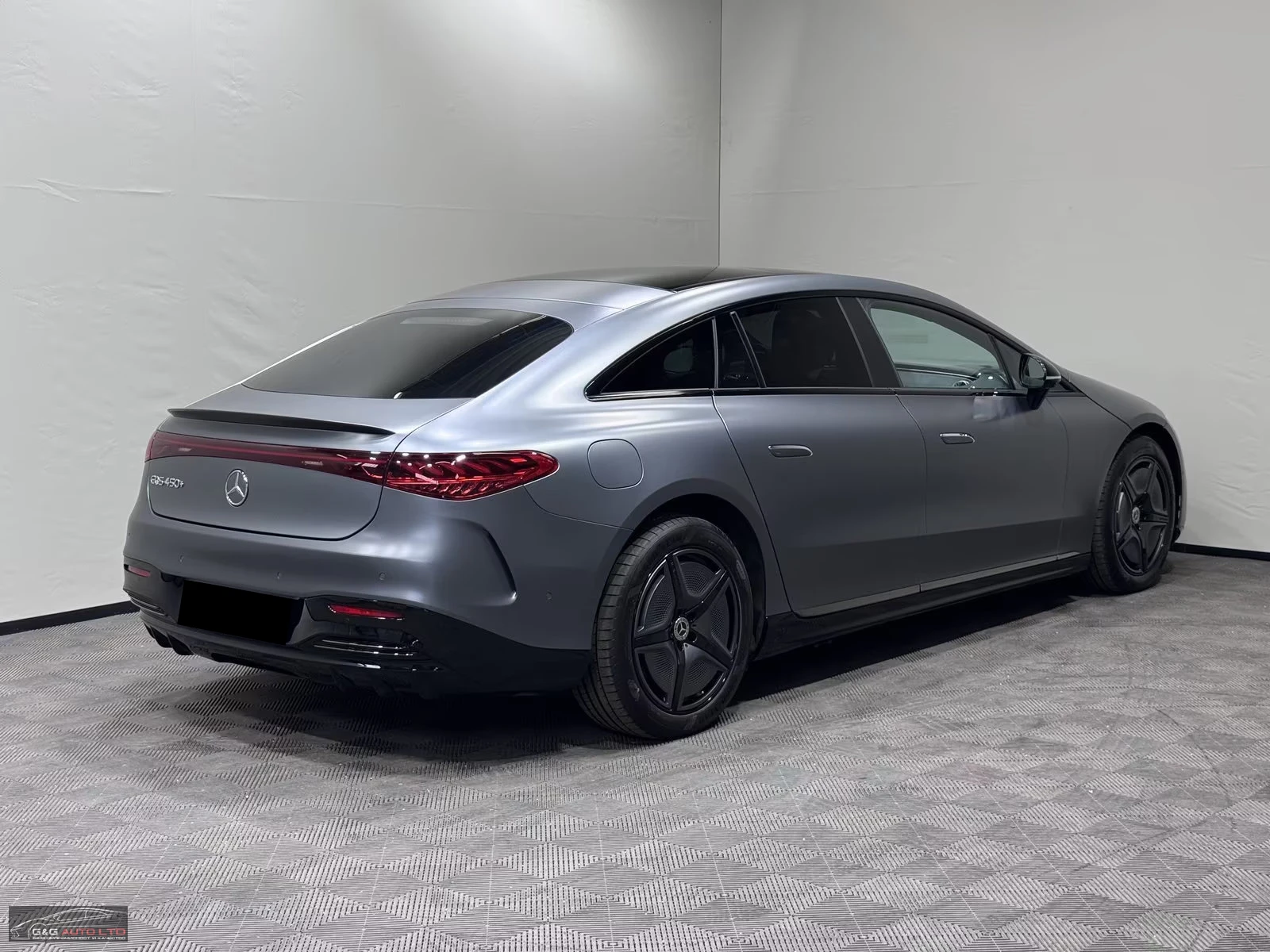 Mercedes-Benz EQS 450+ /360HP/AMG/PANO/NIGHT/360/HUD/BURM/728z, снимка 8 - Автомобили и джипове - 55586527