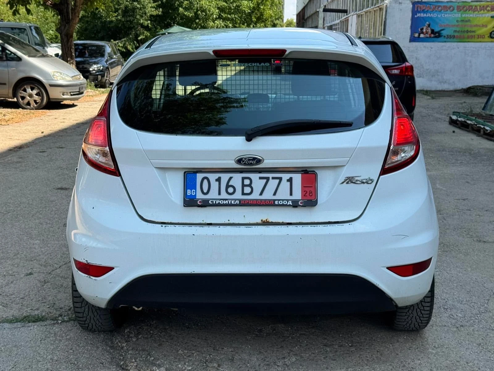 Ford Fiesta 1.5TdCi ТОВАРЕН АВТОМОБИЛ, снимка 5 - Автомобили и джипове - 55666210