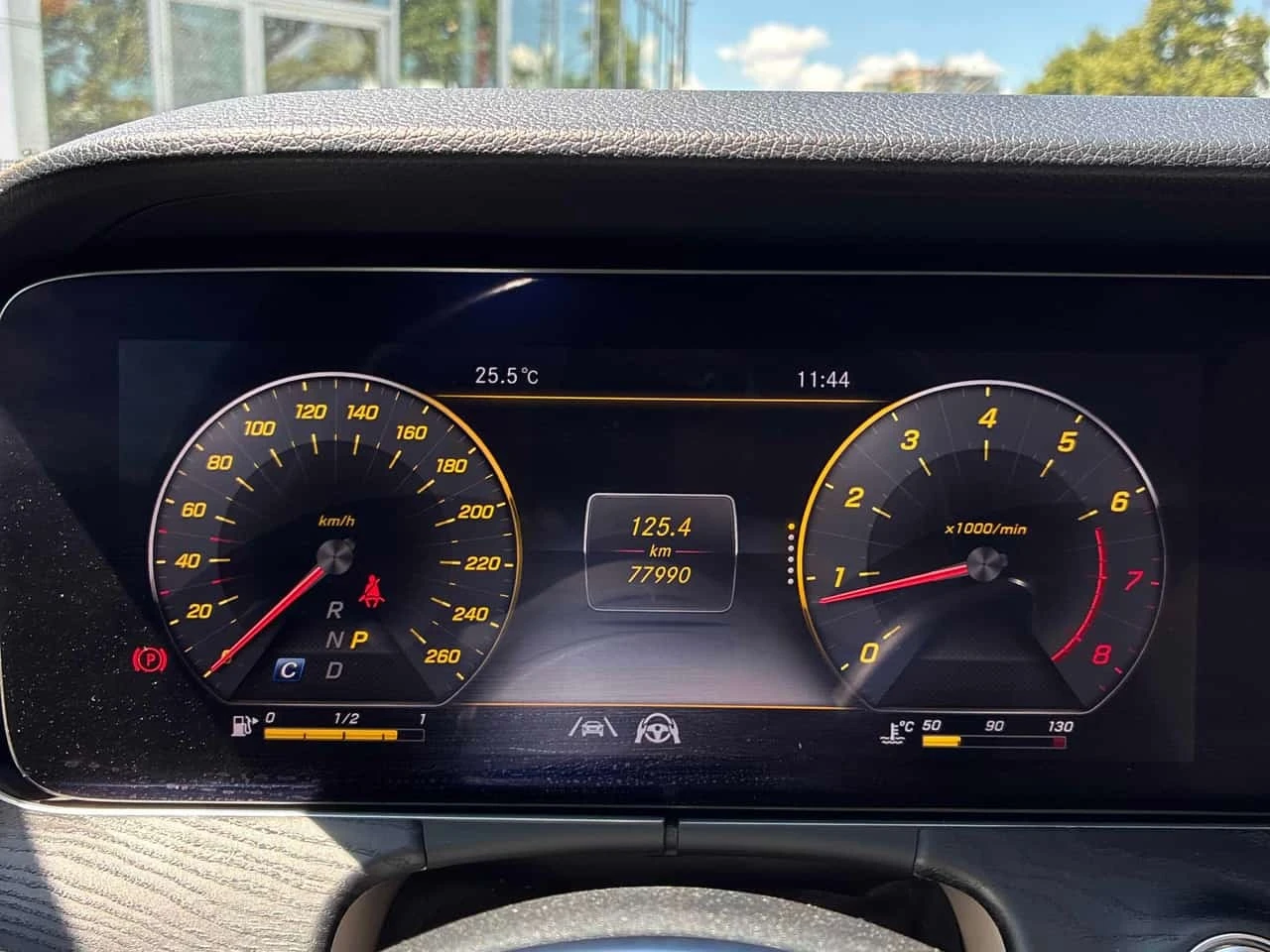 Mercedes-Benz E 350 CARFAX, снимка 8 - Автомобили и джипове - 55835564