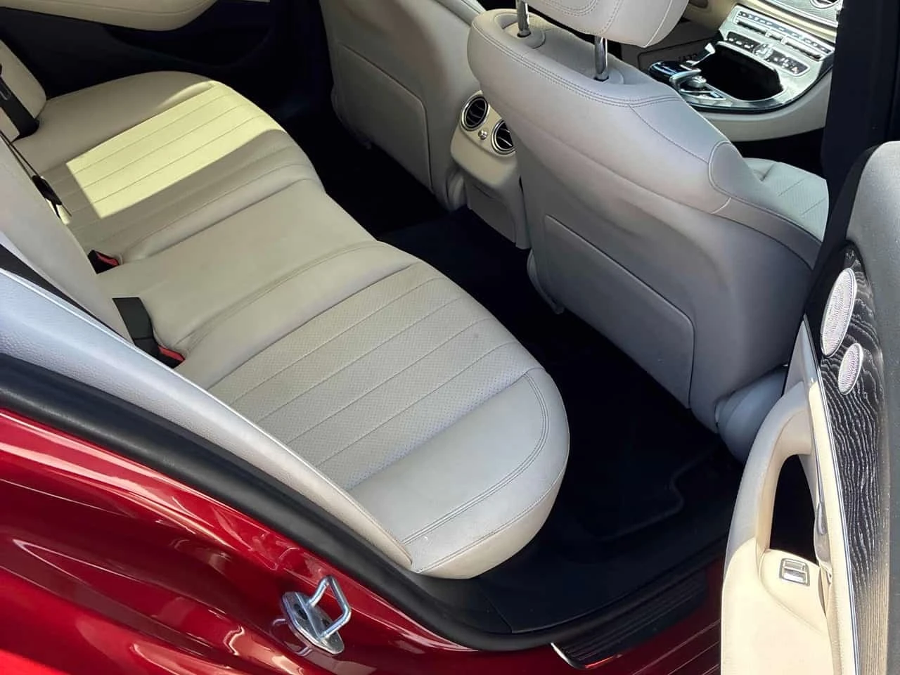 Mercedes-Benz E 350 CARFAX, снимка 13 - Автомобили и джипове - 55835564
