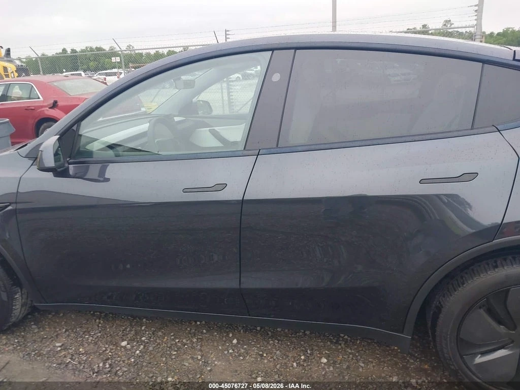 Tesla Model Y PREMIUM | CARFAX | АВТОФИНАНСИРАНЕ, снимка 15 - Автомобили и джипове - 55858964