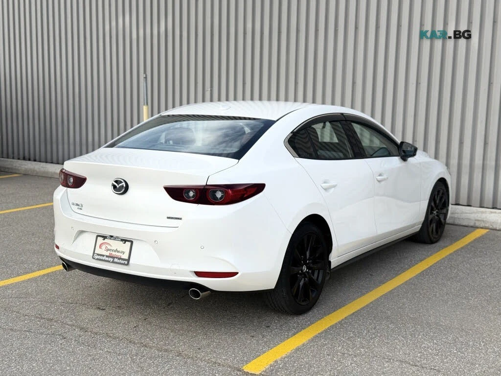 Mazda 3 GT* Sedan* AWD* АвтоКредит* (ЦЕНА ДО БГ) , снимка 4 - Автомобили и джипове - 56040203