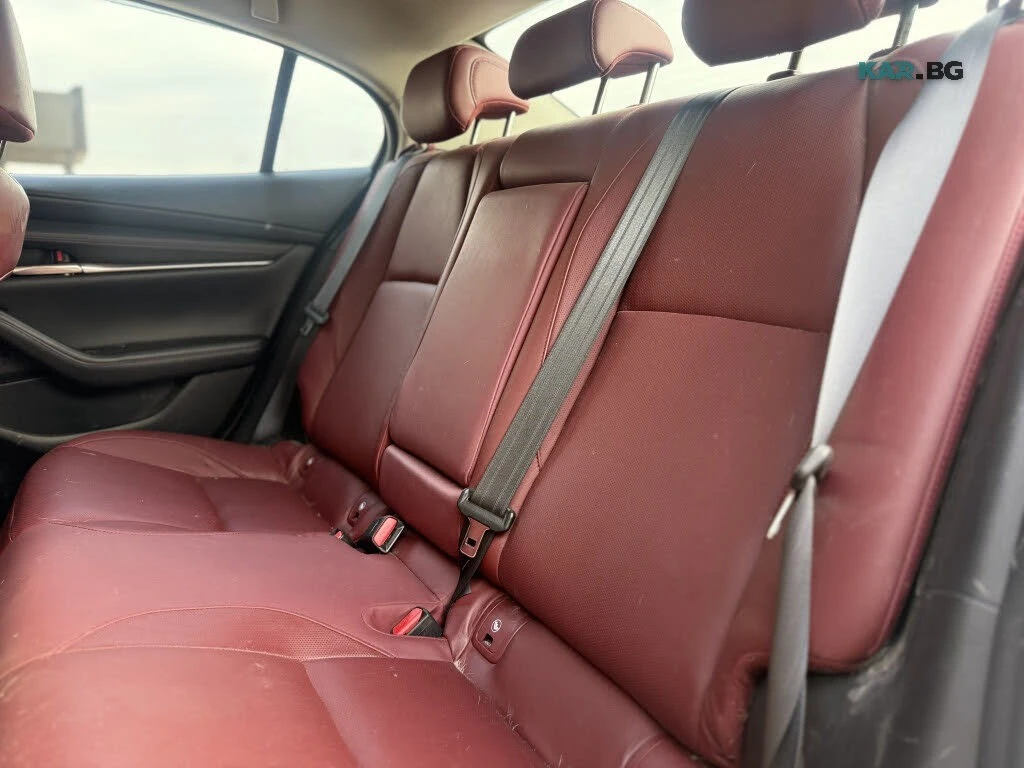 Mazda 3 GT* Sedan* AWD* АвтоКредит* (ЦЕНА ДО БГ) , снимка 14 - Автомобили и джипове - 56040203