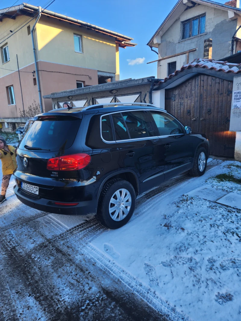 VW Tiguan, снимка 2 - Автомобили и джипове - 48551905