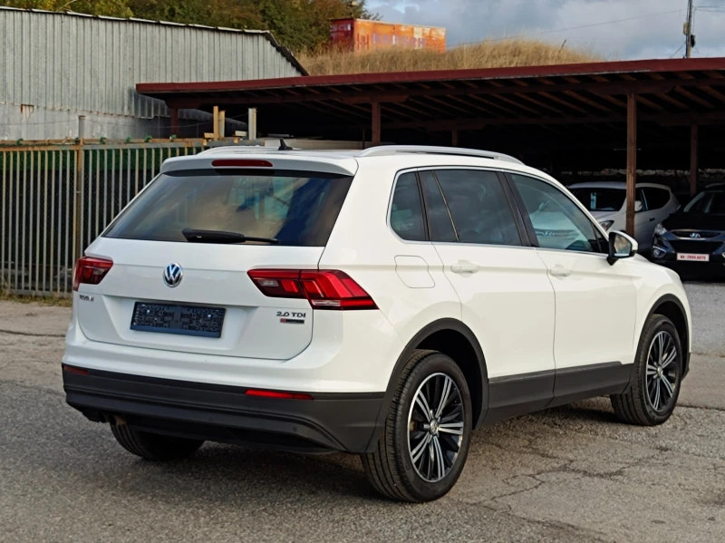 VW Tiguan 2.0 TDi* 4 Motion* DSG* NAVI* Distronic* , снимка 5 - Автомобили и джипове - 52013112