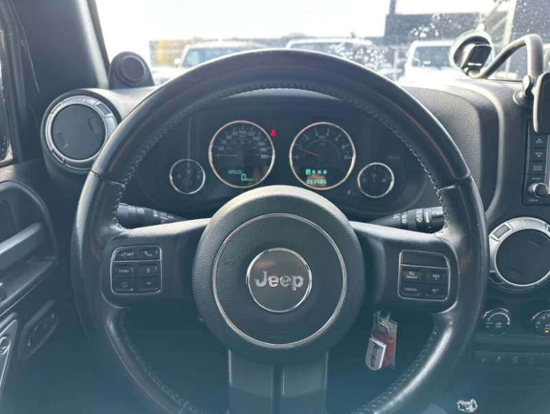 Jeep Wrangler SAHARA / КРАЙНА ЦЕНА, снимка 8 - Автомобили и джипове - 52582528