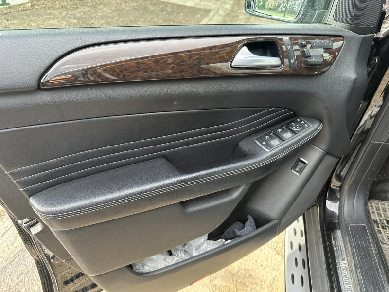 Mercedes-Benz ML 350 Bluetec, снимка 12 - Автомобили и джипове - 52974604