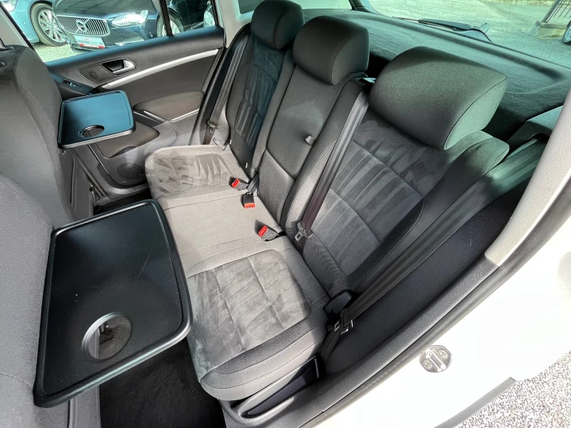 VW Tiguan 2.0 TDI Highline, снимка 10 - Автомобили и джипове - 53427939